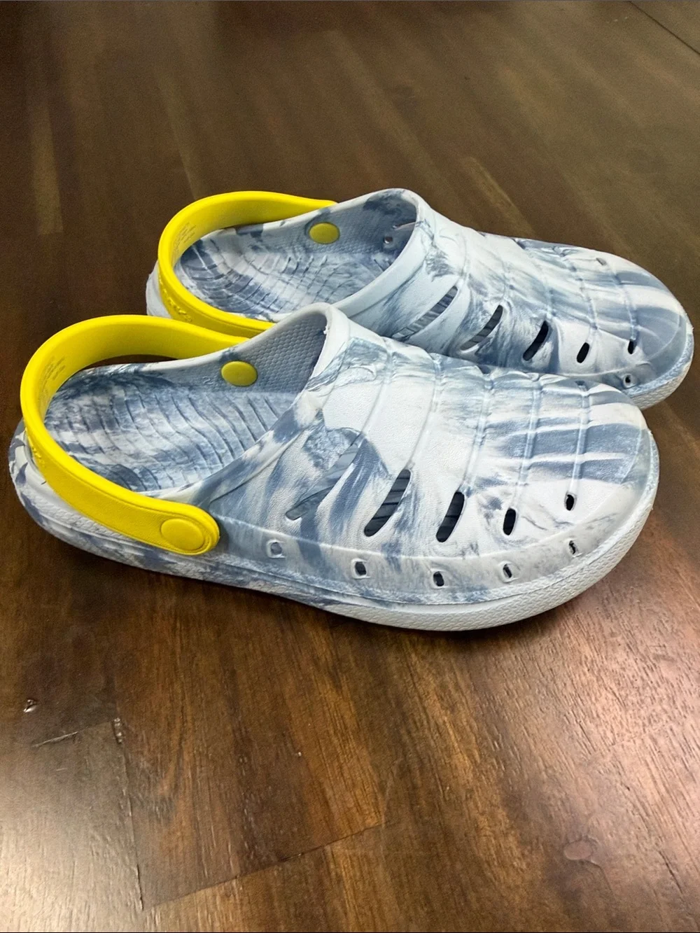 Kids Blue Marble Slip-On Sandals with Bright Yellow Heel Strap